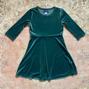 Girls velvet dress